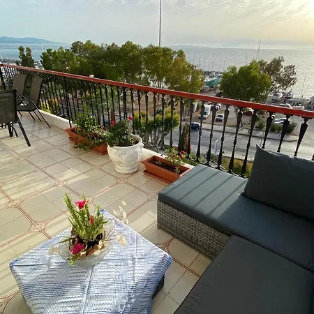 Marina - Blue Sky Apartment Patras